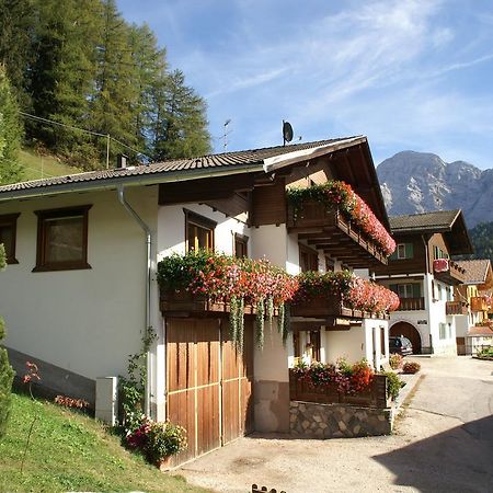 Ciasa Complojer Apartment La Valle Exterior foto